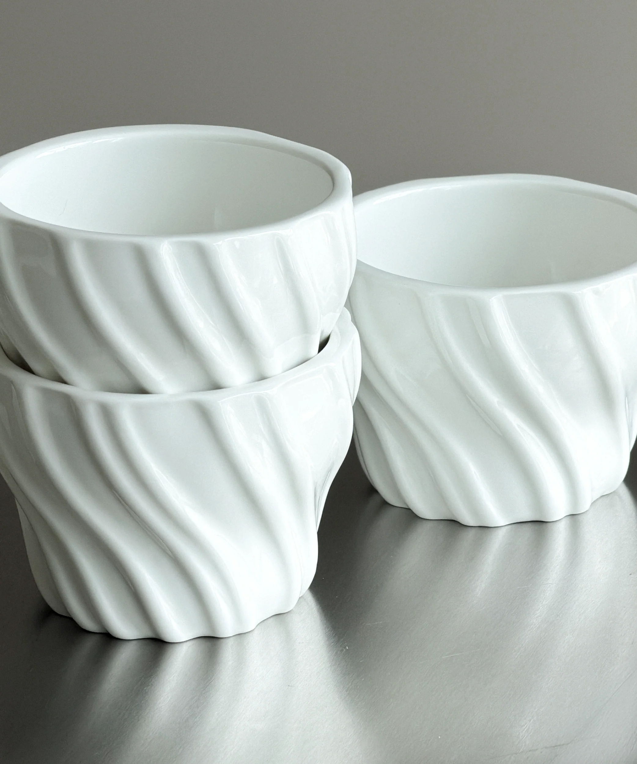 Keramik Becher mit Wellenstruktur | Kaia - Image 13