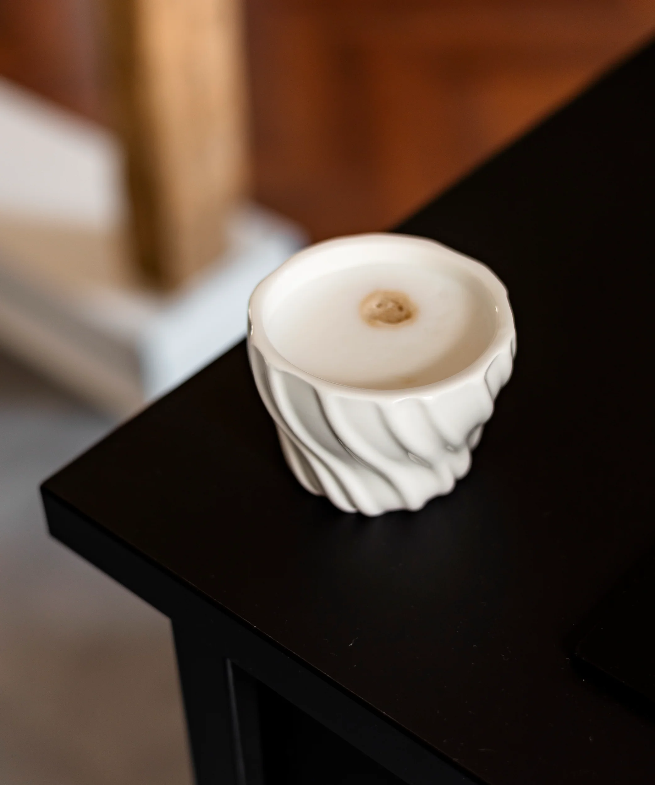 Keramik Becher mit Wellenstruktur | Kaia - Image 14
